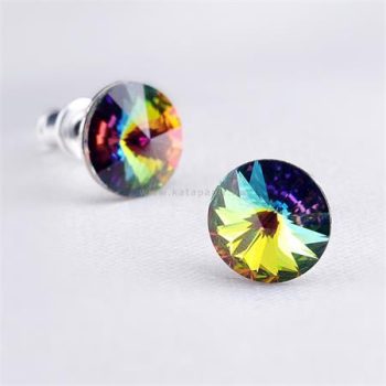   Fülbevaló, zöld színjátszós SWAROVSKI® kristállyal, csúcsos, 8mm, ART CRYSTELLA®
